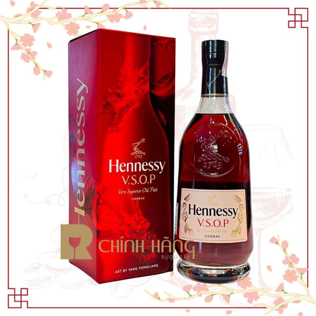 Hennessy VSOP Deluxe Tết 2024 700 ml Hennessy VSOP Deluxe Tết 2024 700 ml