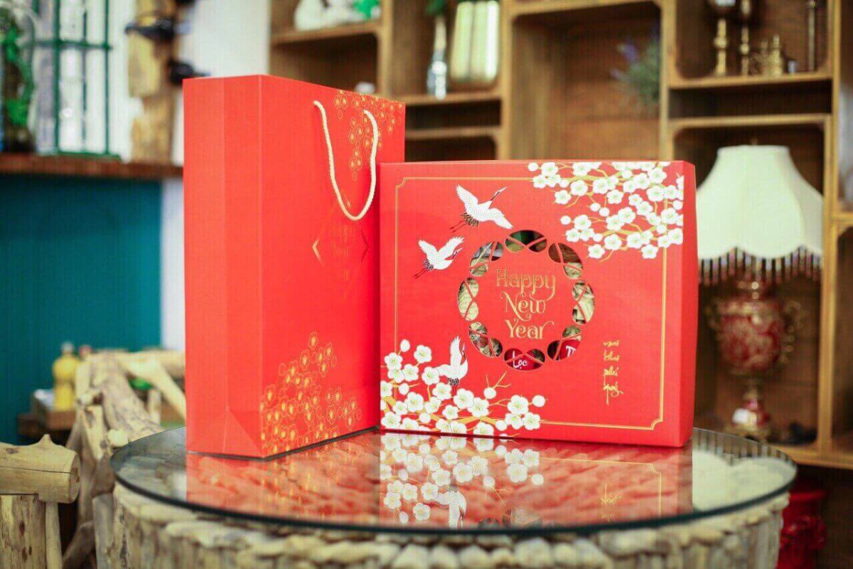 Hình 3. Tặng phẩm Tết đầy ý nghĩa, sang trọng và đẳng cấp
