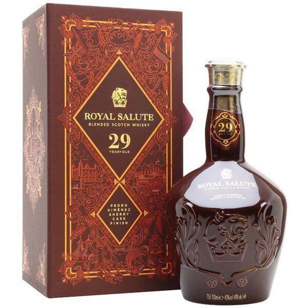Hình 3. Chivas 29 Royal Salute