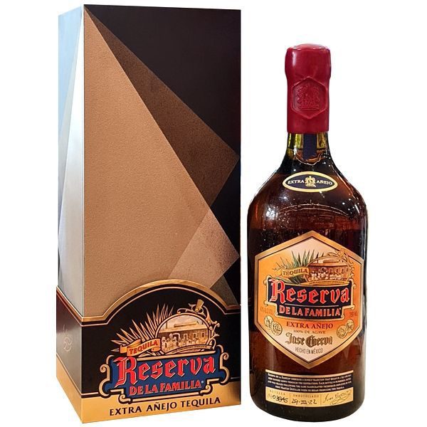 Jose Cuervo Reserva Dela Familia 700 ml
