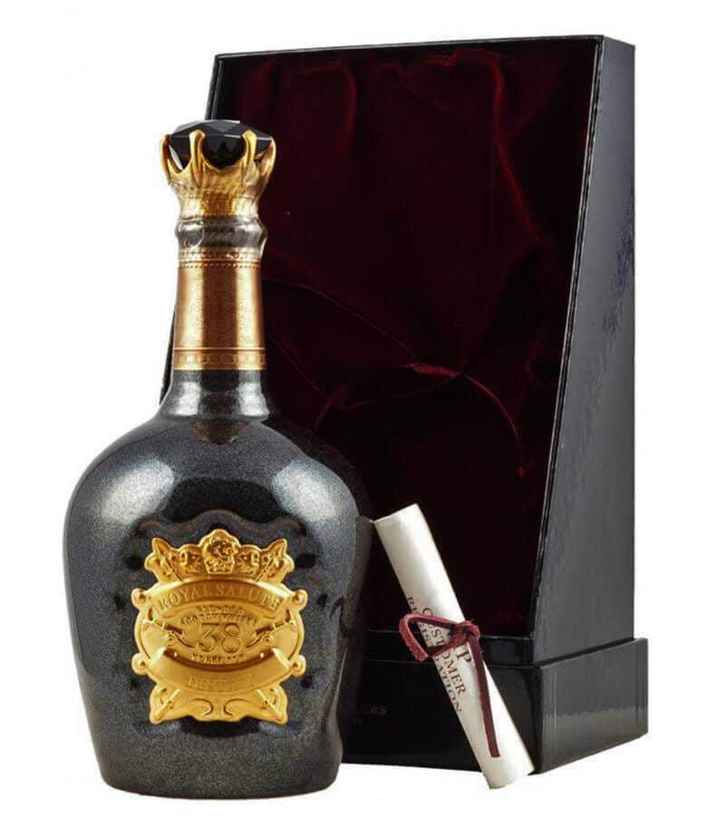 Hình 2. Chivas 38 có thiết kế vô cùng tinh xảo, đẹp mắt