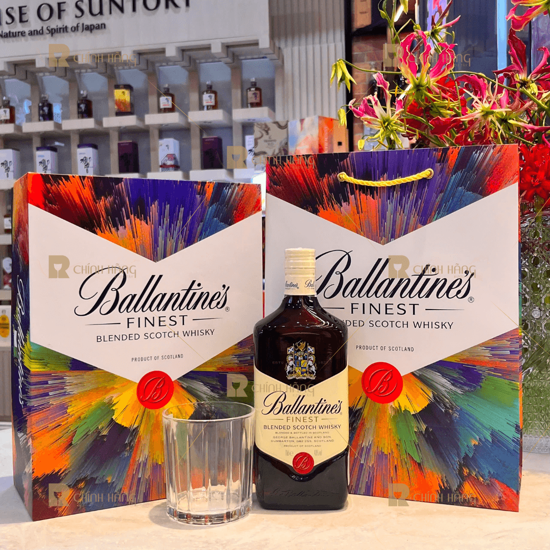 Ballantine's Finest - Hộp Quà Tết 2026 700 ml - hình mô tả 2