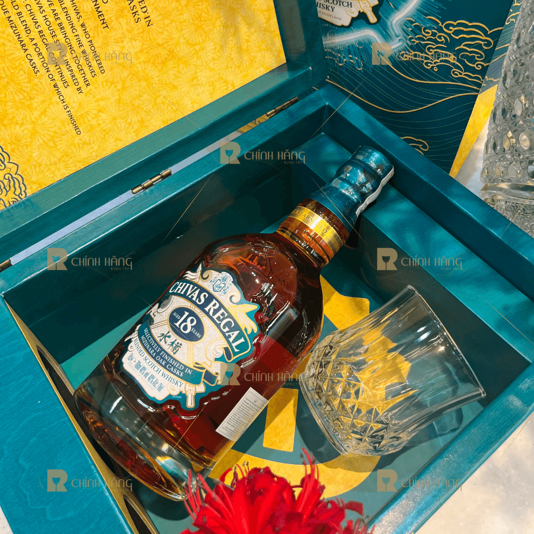 Chivas 18 Năm Mizunara - Hộp Quà Tết 2026 700 ml - hình mô tả 2