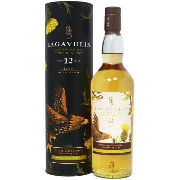 Lagavulin 12 là sự lựa chọn tuyệt vời cho những ai đang tìm kiếm loại Whisky mang hương vị từ gỗ mùn cưa ẩm bị cháy hòa quyện vị ngọt của trái cây. 