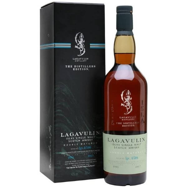  Hình 6. Lagavulin 16 năm là sự kết hợp thơm ngon của khói, than bùn và hương sherry đặc trưng của đảo Islay.
